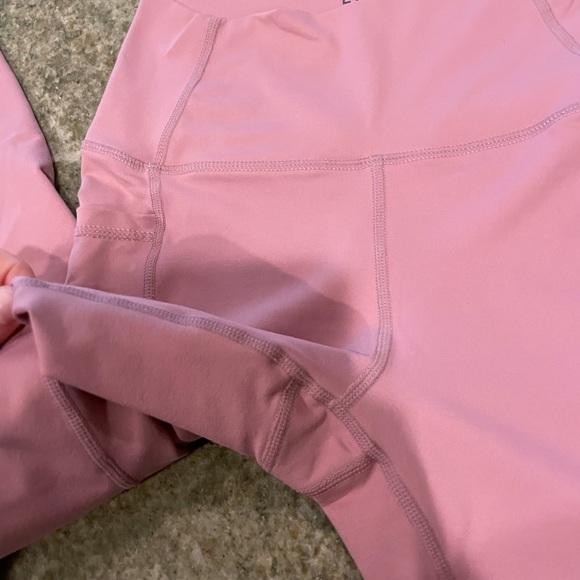 Ethos Pink Leggings w Pockets - Picture 4 of 5